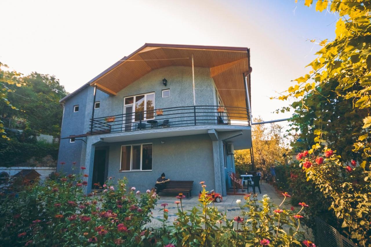 Makos Guest House Kutaisi Exterior photo